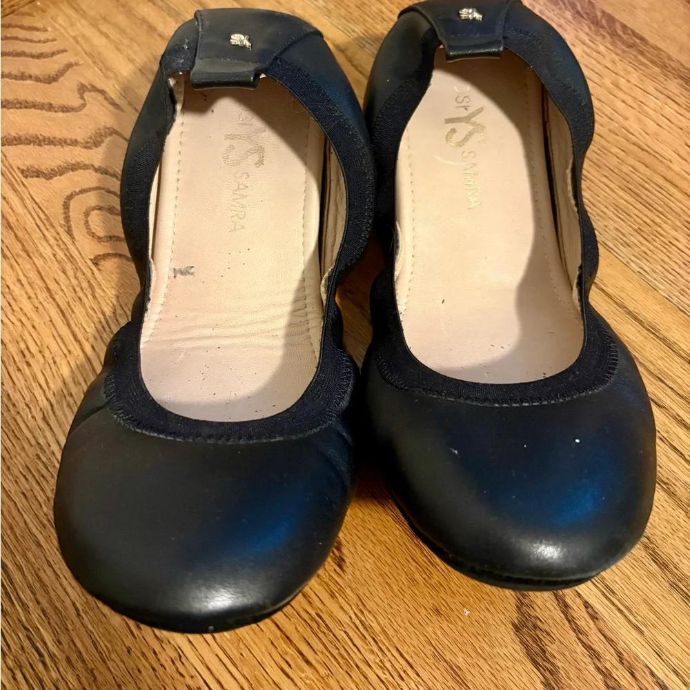 Samara Foldable Ballet Flat in Black Leather - Picture 3 of 6